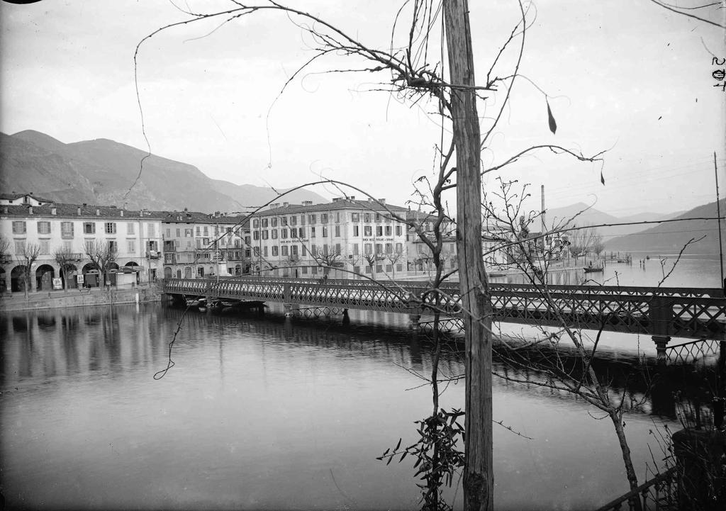Ponte Sull'Oglio Fra Sarnico E Paratico · Historify