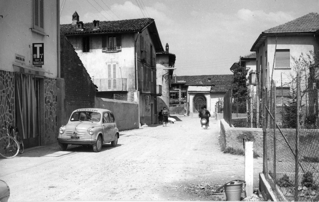 Tabacchi, Riviera D'Adda · Historify