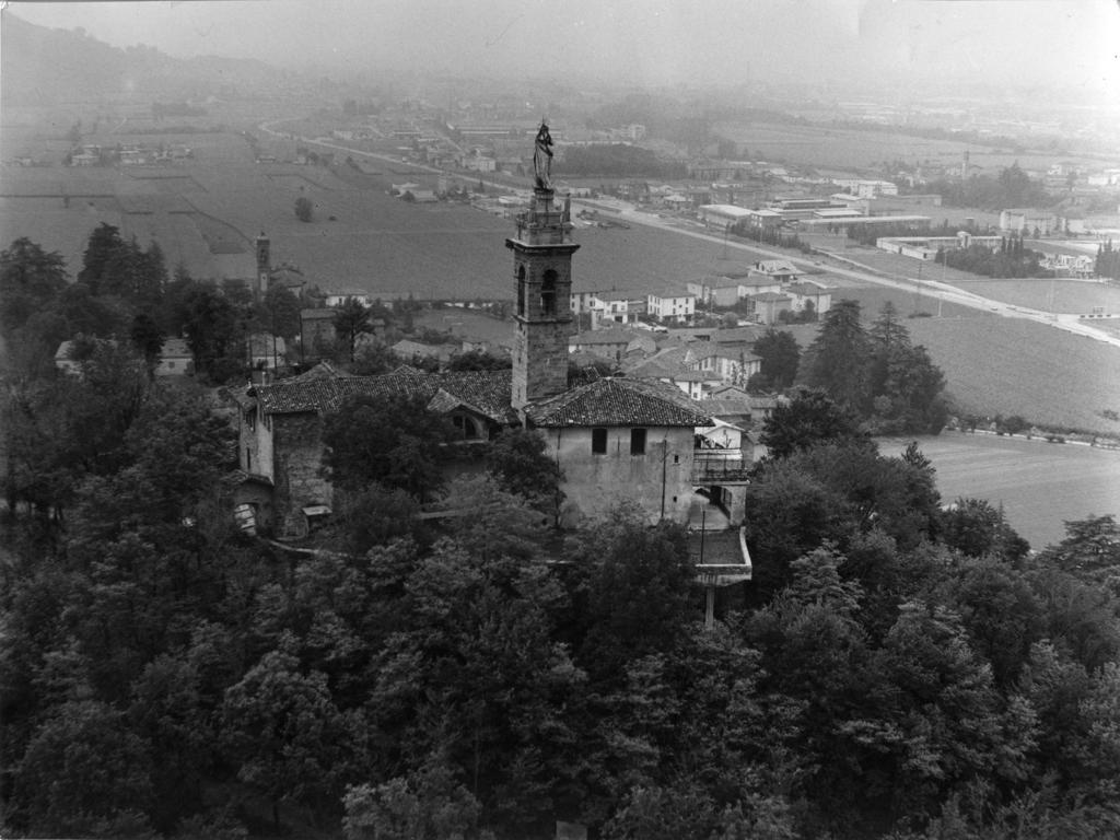 Santuario della Madonna di Sombreno · Historify