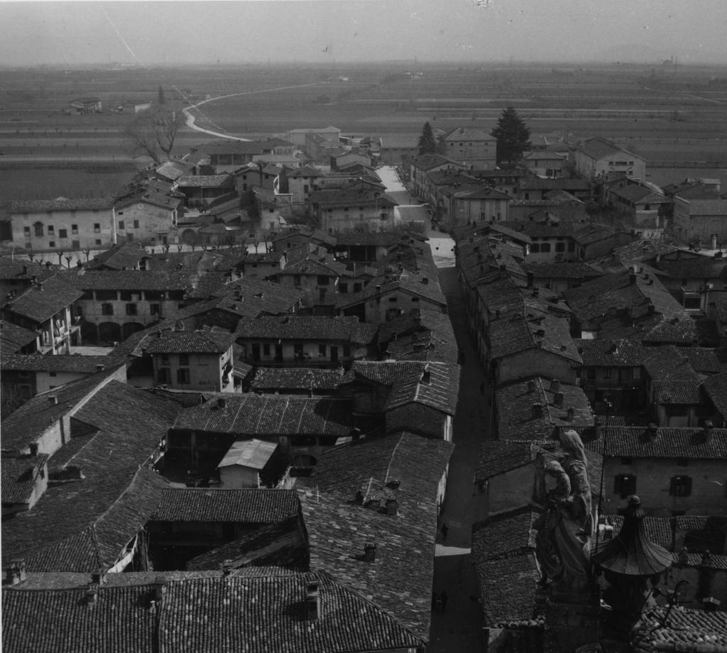 Urgnano dall'alto · Historify