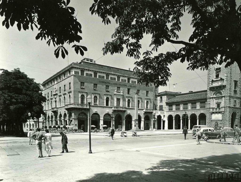 Piazza Cavalieri Di Vittorio Veneto · Historify