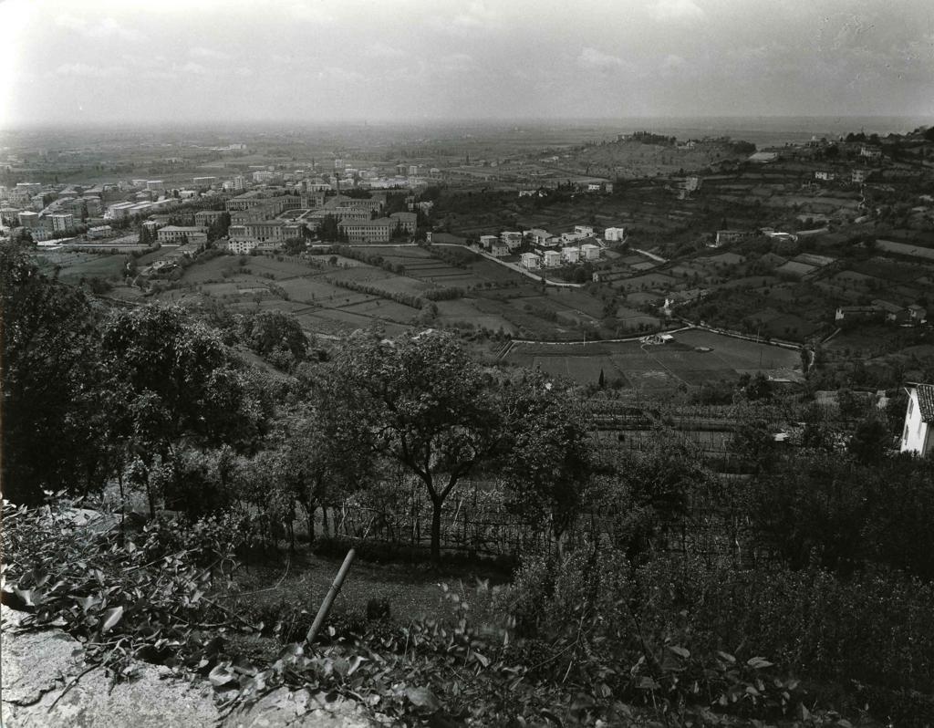 Ex Ospedali Riuniti In Lontananza · Historify