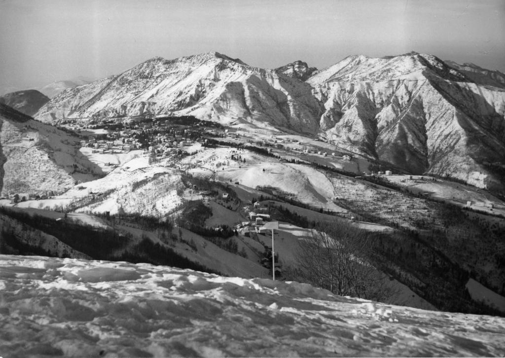 Montagne Innevate · Historify
