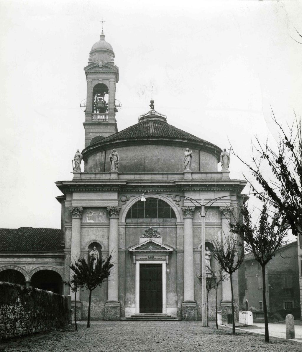 Parrocchia Di Loreto · Historify