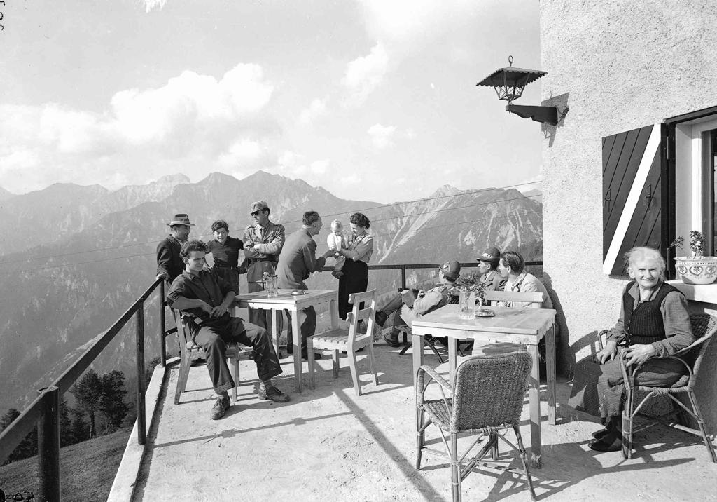 Chiacchiere In Montagna · Historify
