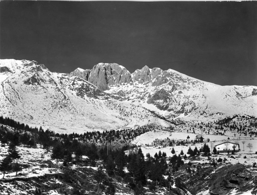 Veduta Invernale Del Massiccio Della Presolana Dalla Cantoniera Della Presolana · Historify