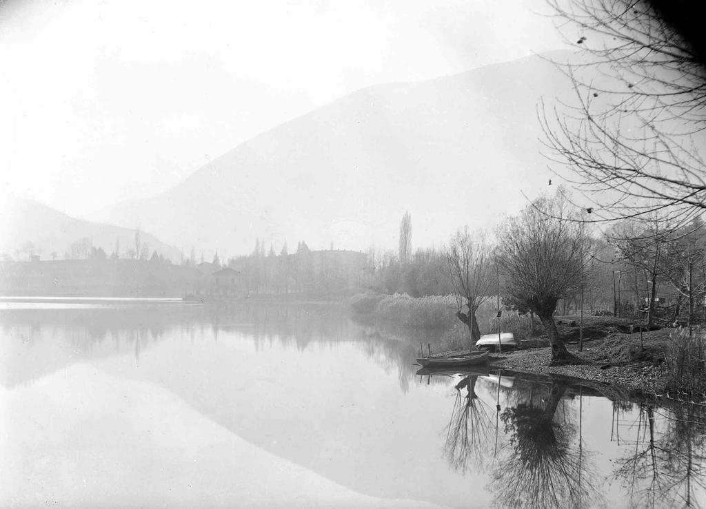 Lago · Historify
