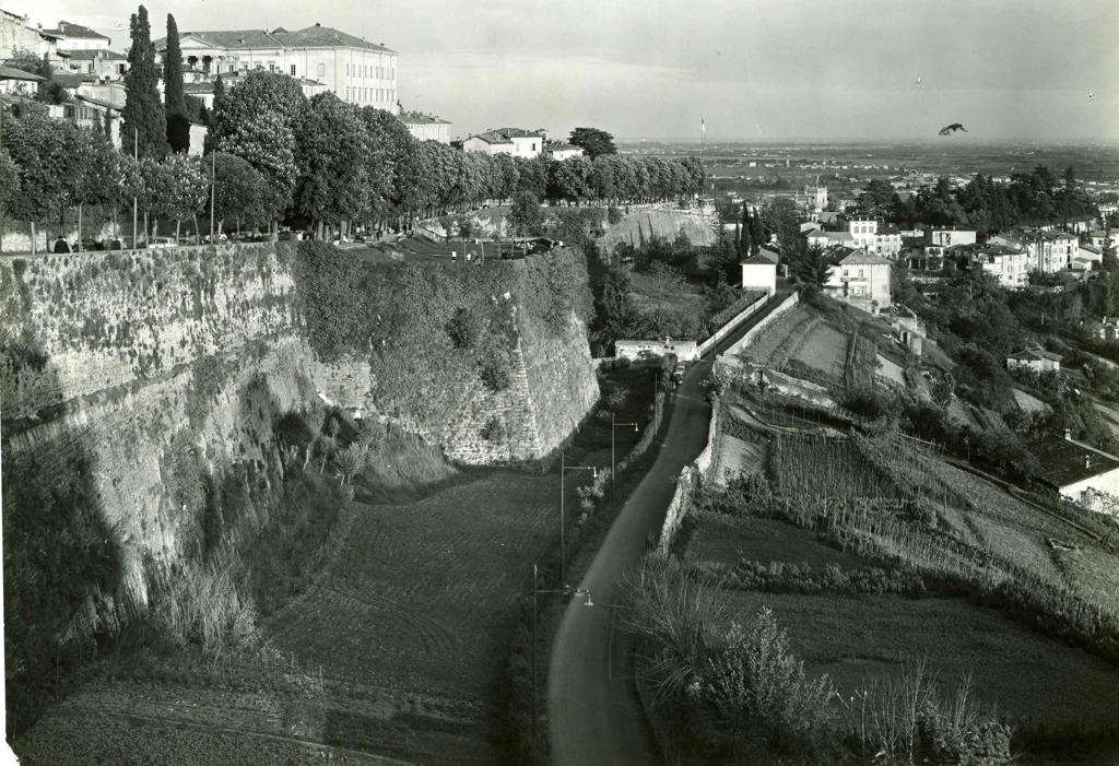 Mura Venete · Historify