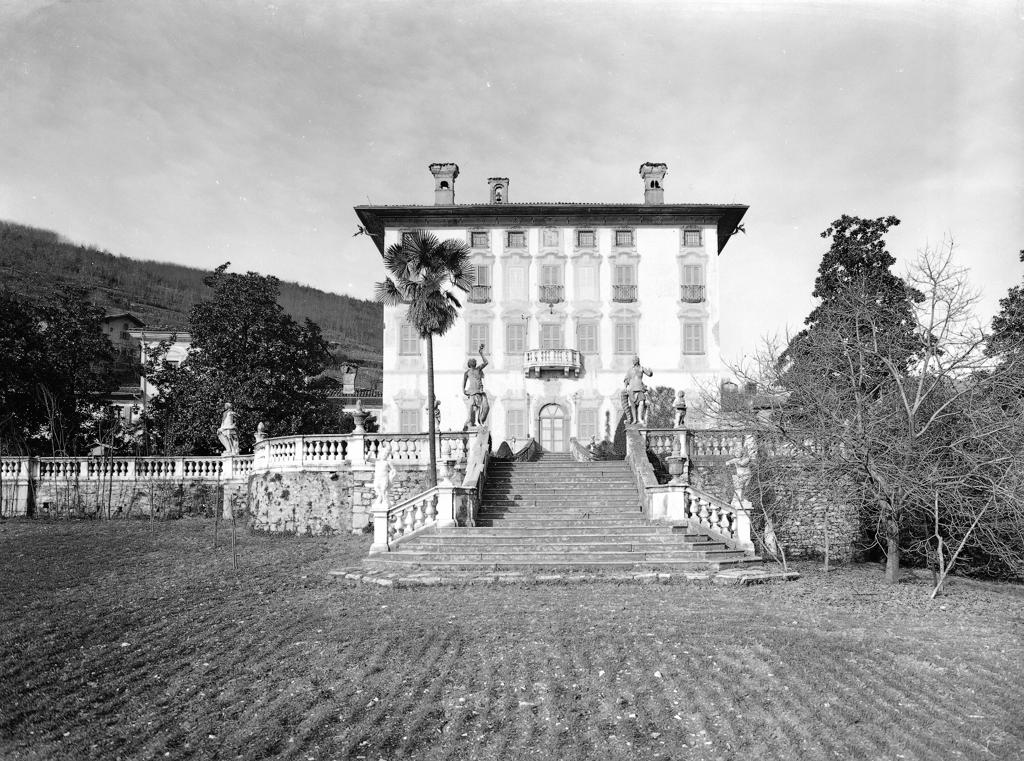 Villa Terzi · Historify