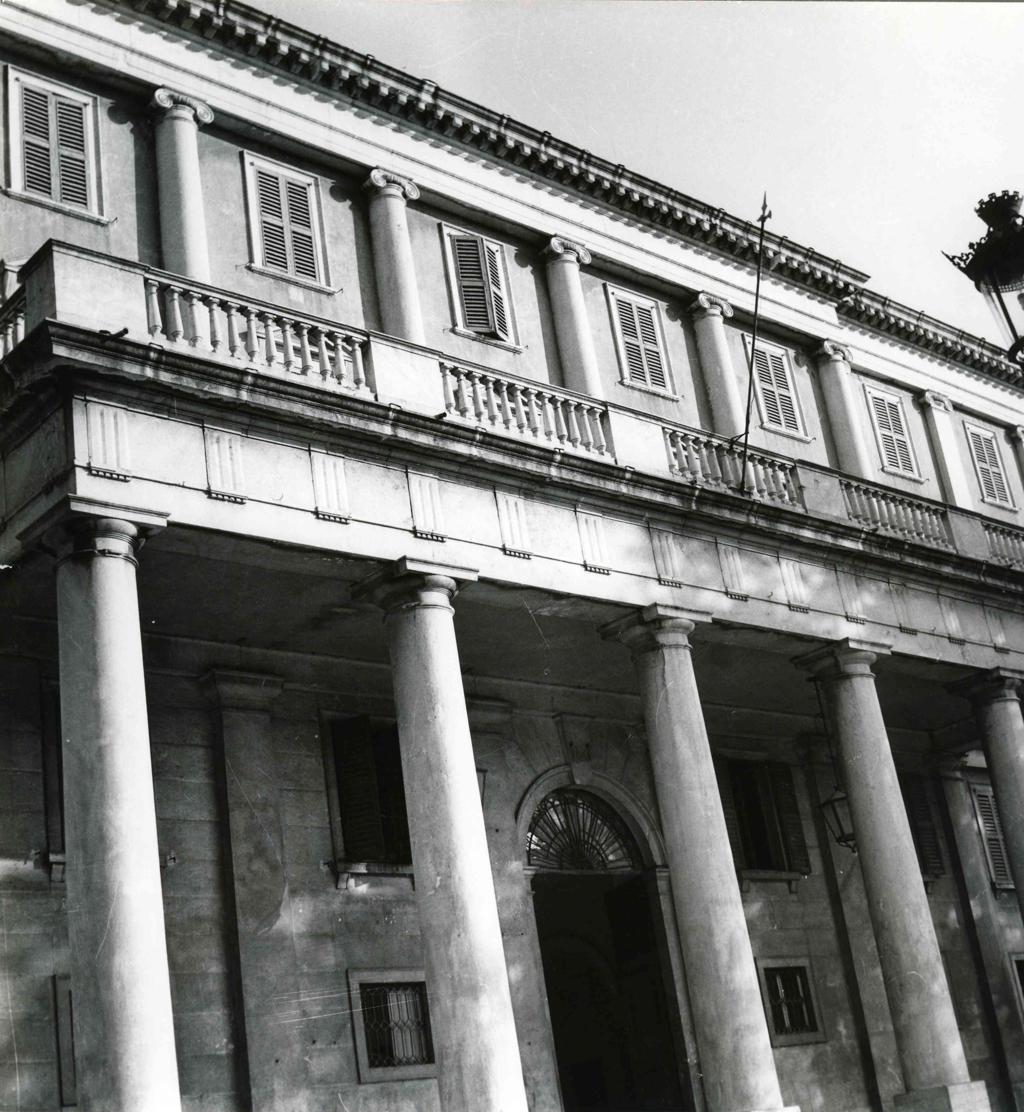 Palazzo Uffici Comunali · Historify