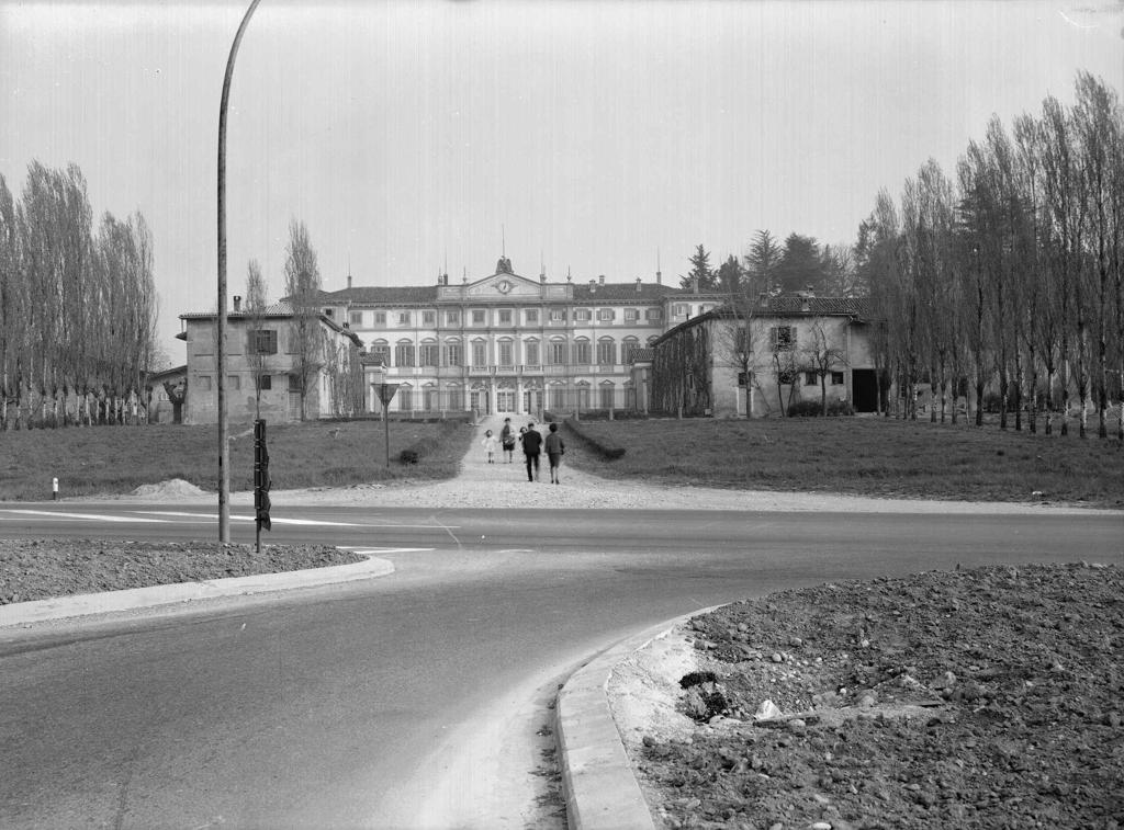 Villa Mapelli Mozzi · Historify
