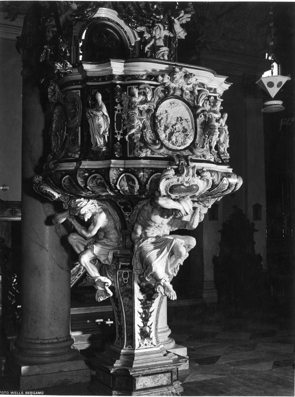 Dettagli del Pulpito · Historify