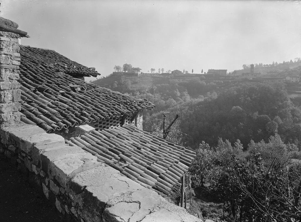 Vista sui Colli da via Castagneta · Historify