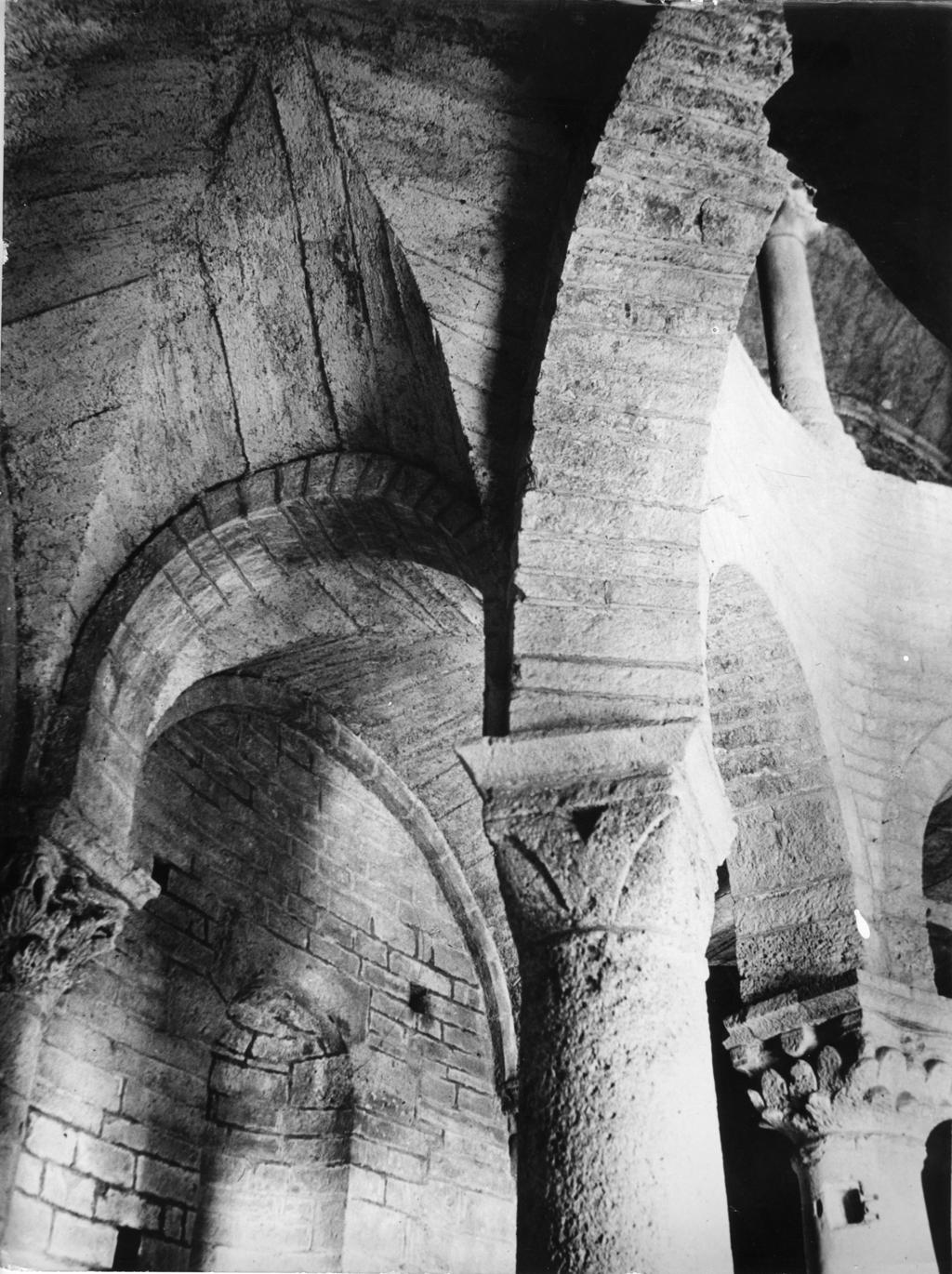 Particolare Della Rotonda Di San Tomè Di Almenno San Bartolomeo · Historify