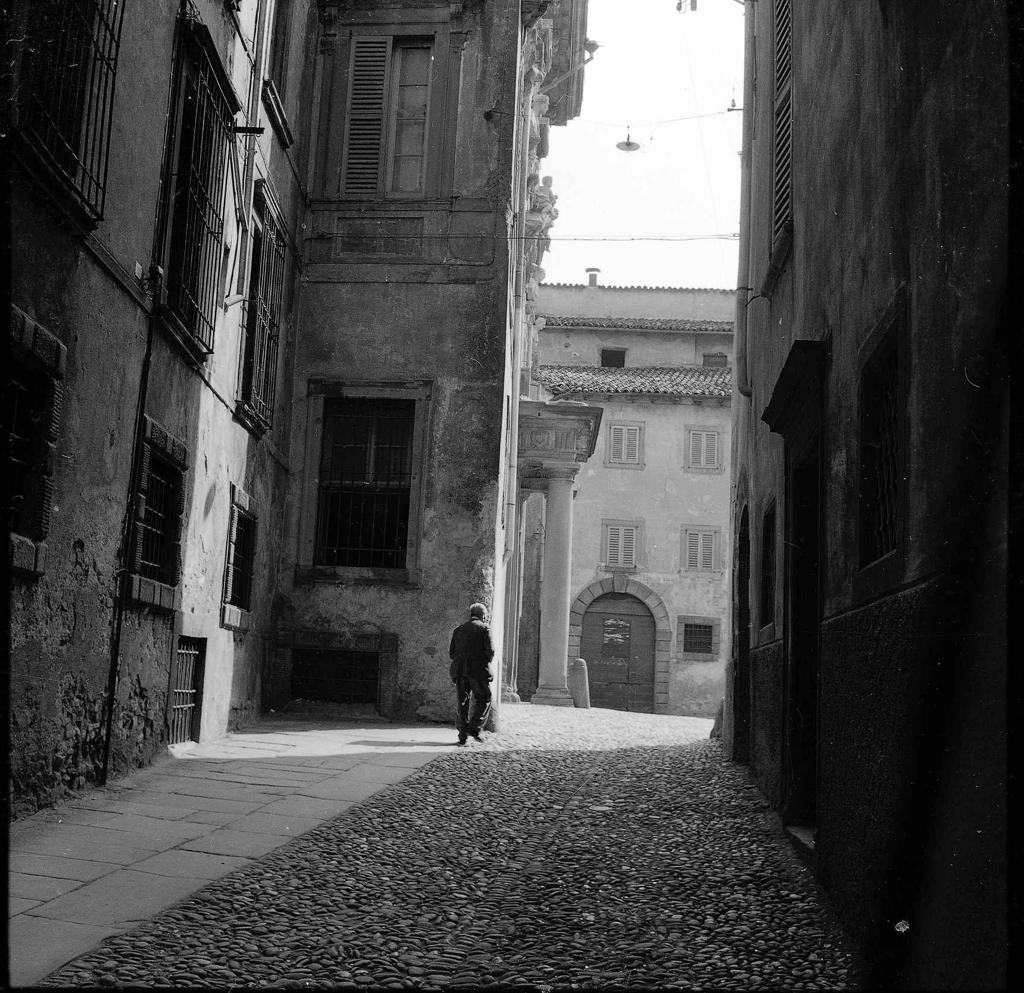 Strada A Ciotoli · Historify