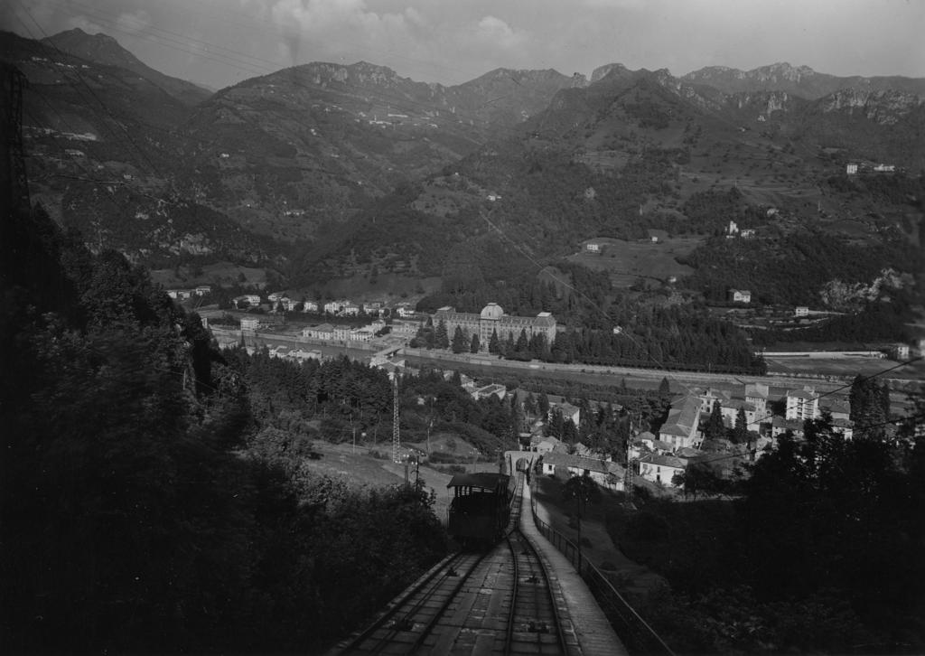 Funicolare San Pellegrino Terme · Historify