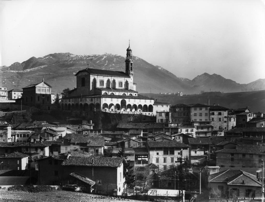 Chiesa · Historify
