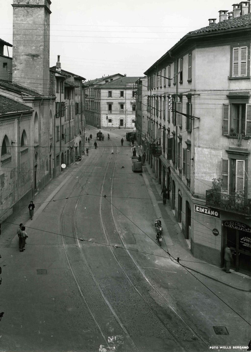 Via San Giovanni · Historify