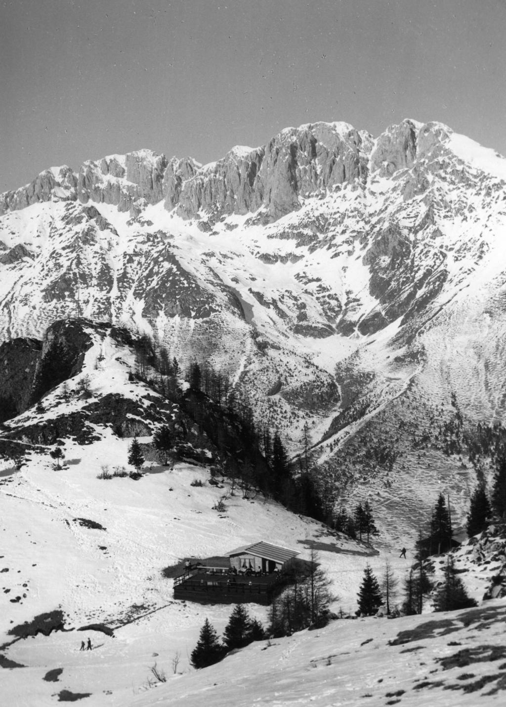 Veduta Del Massiccio Della Presolana Innevato E Della Cantoniera Della Presolana · Historify