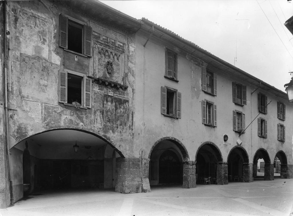 Portici A Clusone · Historify