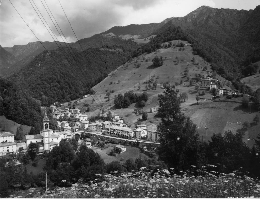 Veduta Di Averara · Historify