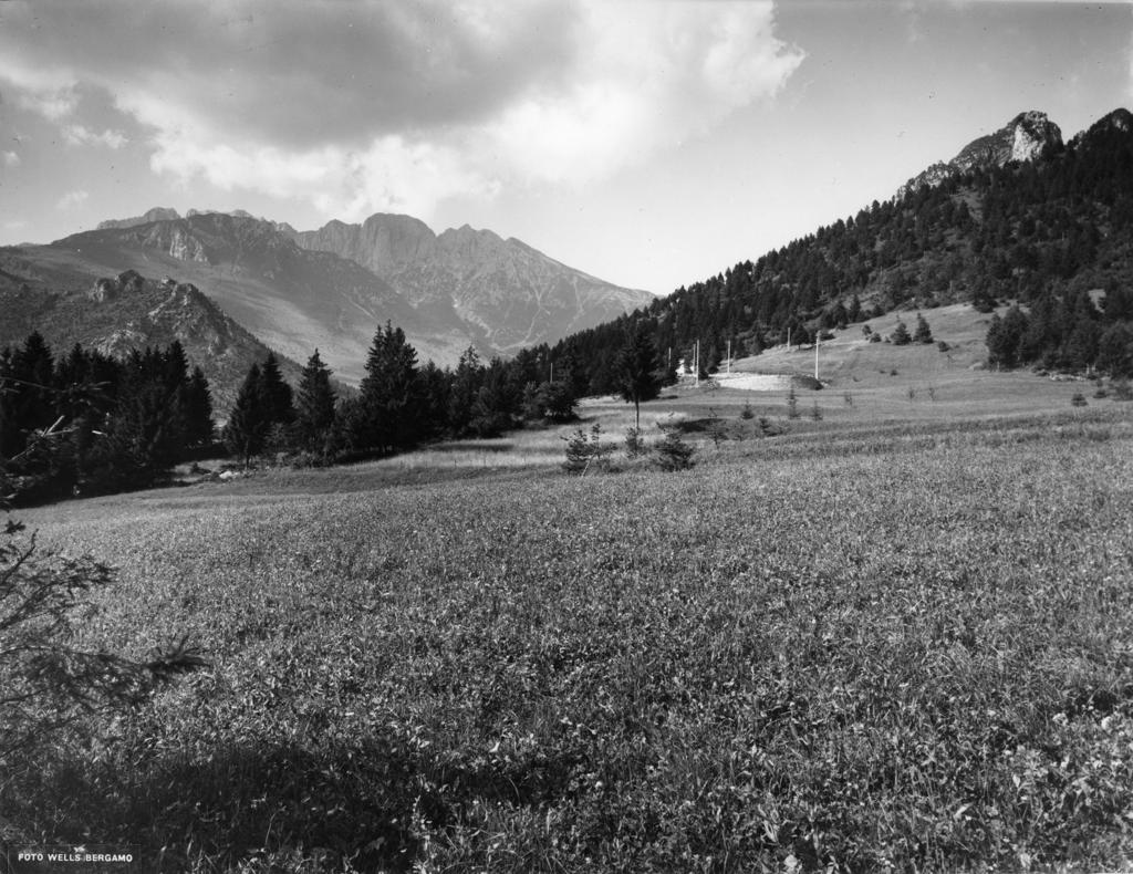 Paesaggio Primaverile Alla Cantoniera Della Presolana · Historify