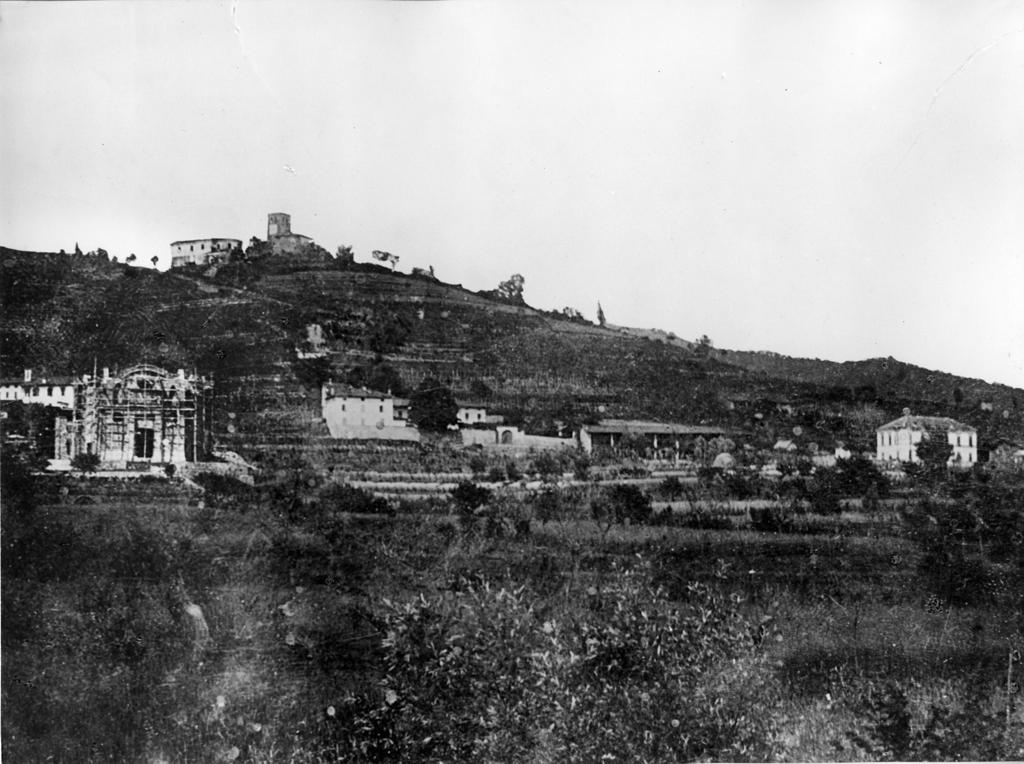 Sotto Il Monte · Historify
