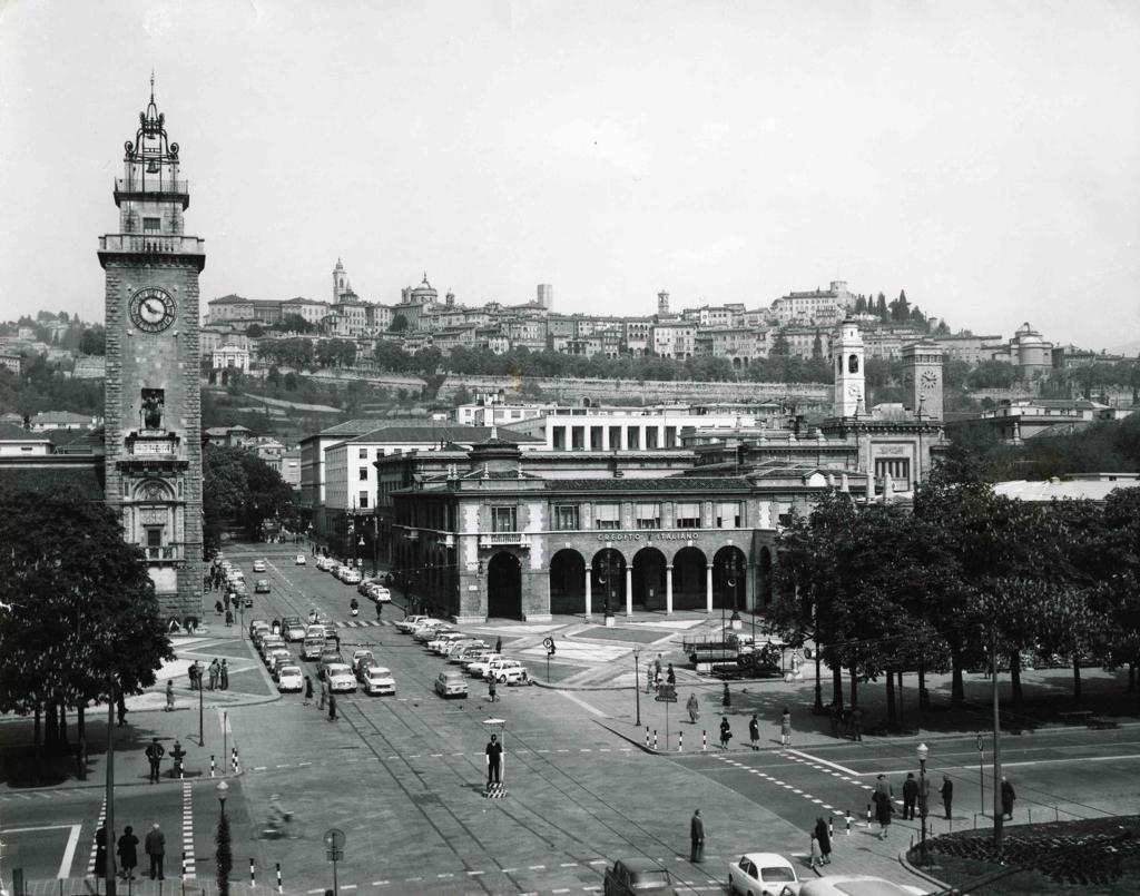 Vista Città Bassa E Città Alta · Historify