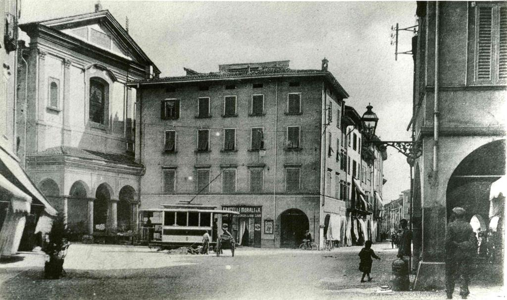 Edifici a Bergamo · Historify