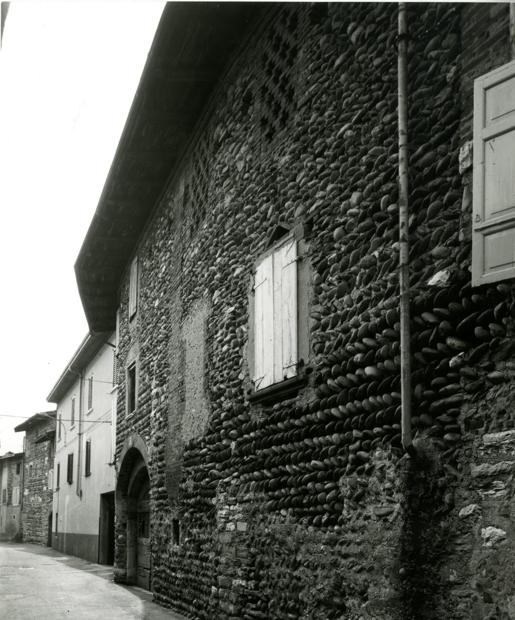 Prospettive di Villa di Serio · Historify