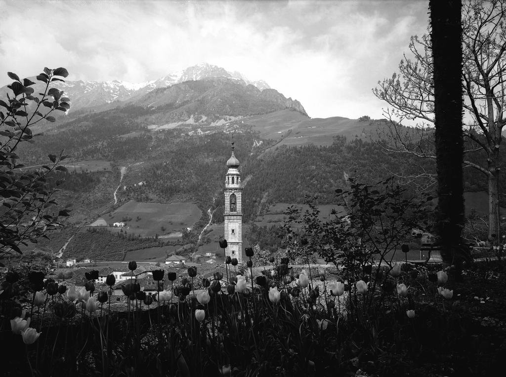 Il campanile del Santuario di Ardesio · Historify