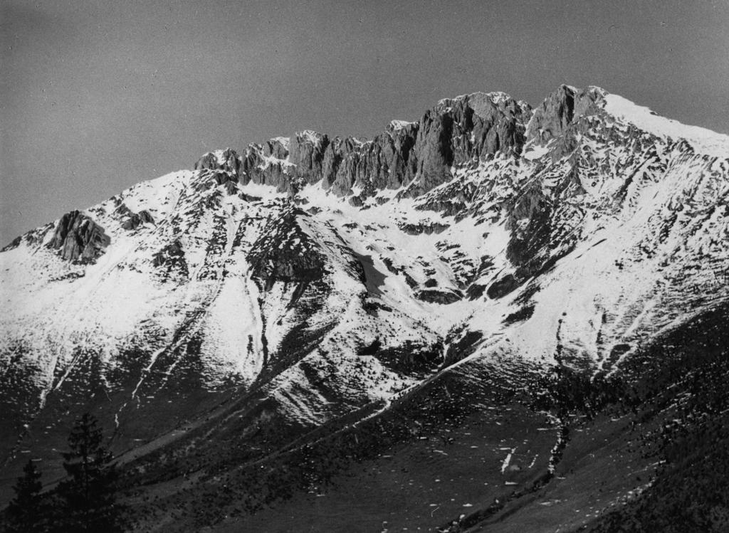 Massiccio Della Presolana Innevato · Historify