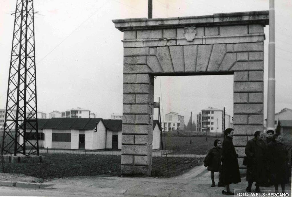 Portone Del Diavolo · Historify