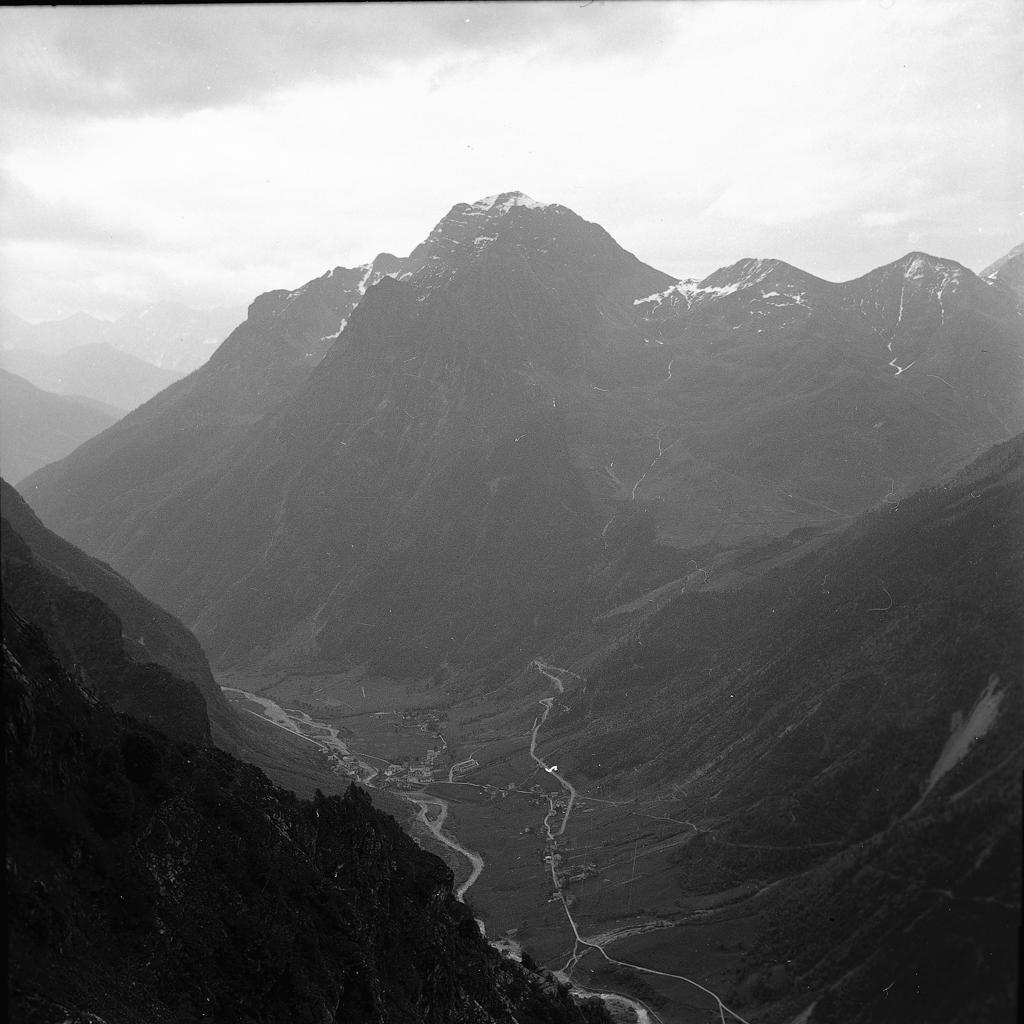 Montagne · Historify