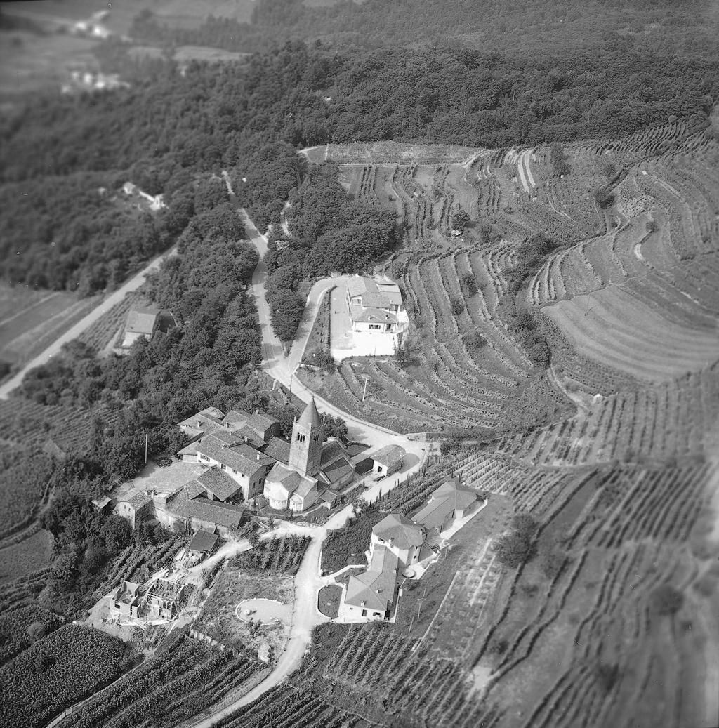 Foto aerea dell'Abbazia di Sant'Egidio · Historify