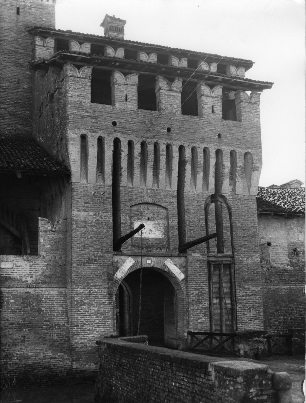 Ingresso del Castello di Pagazzano · Historify