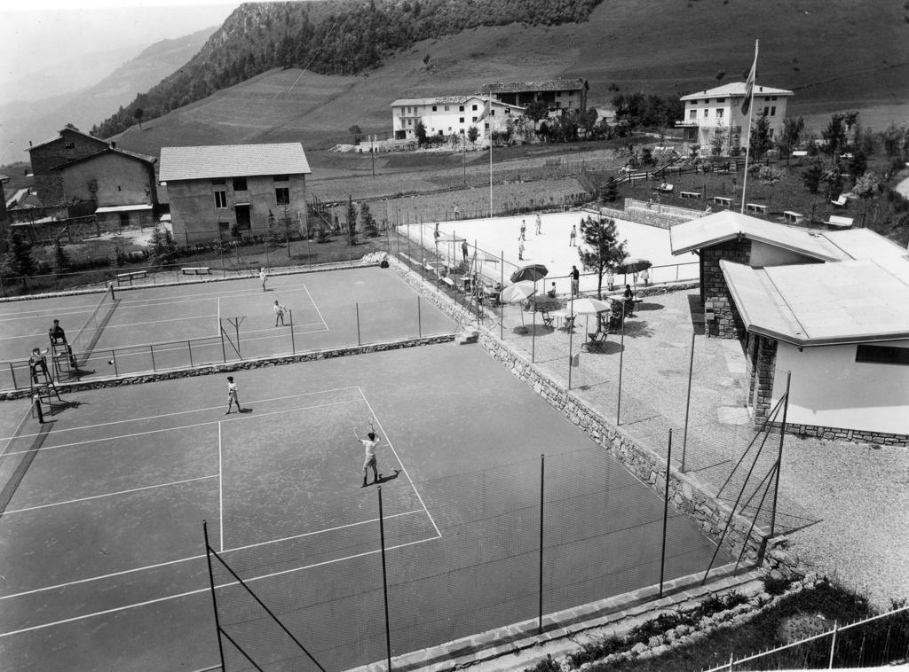 Campi da tennis, Clusone · Historify