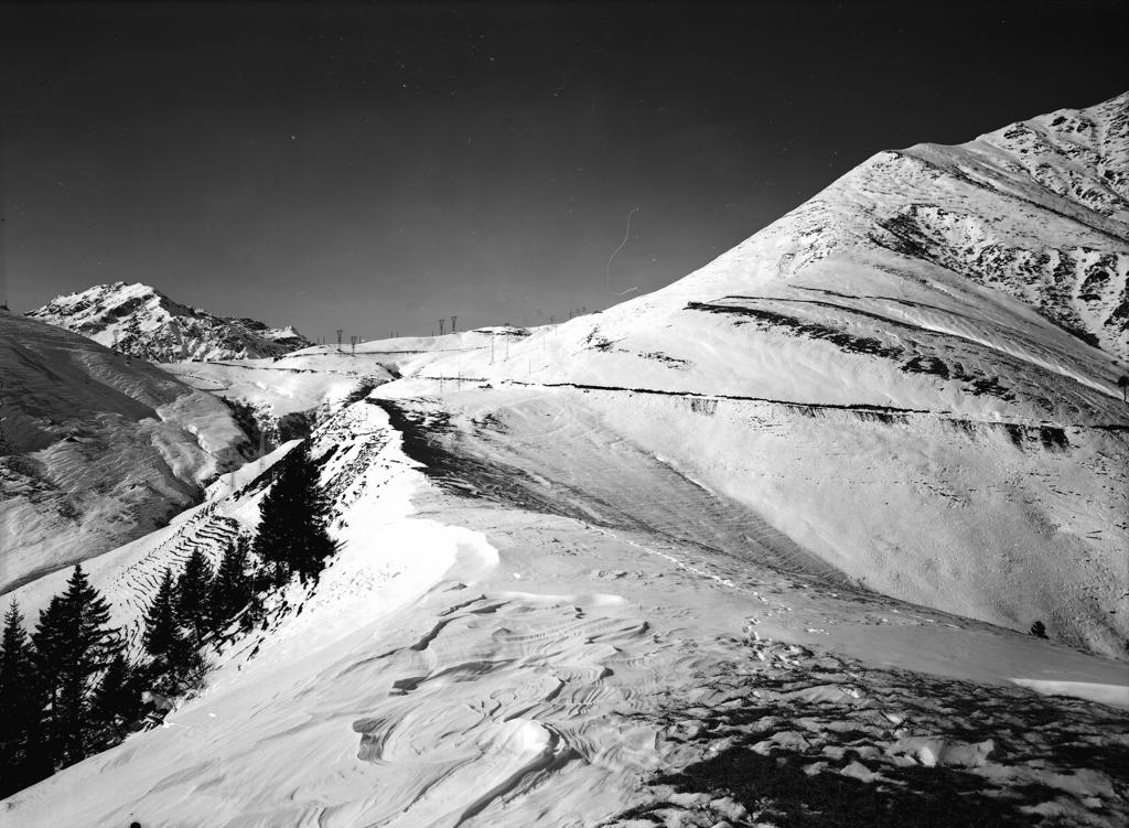 Paesaggio Montano Invernale · Historify