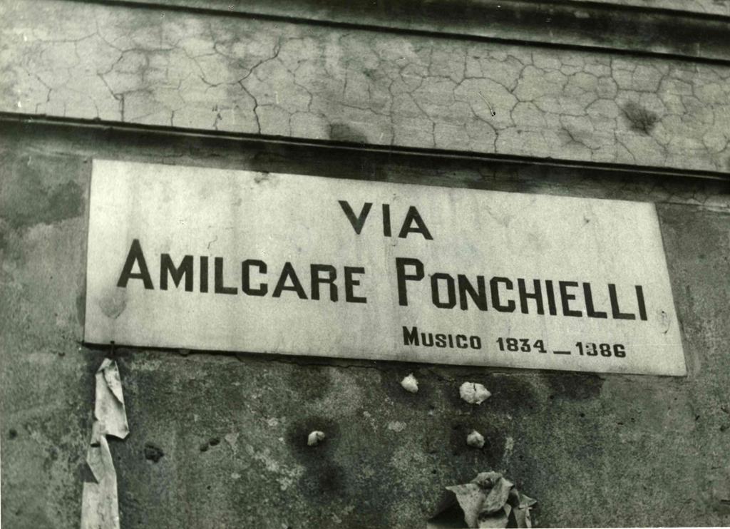 Via Amilcare Ponchielli · Historify