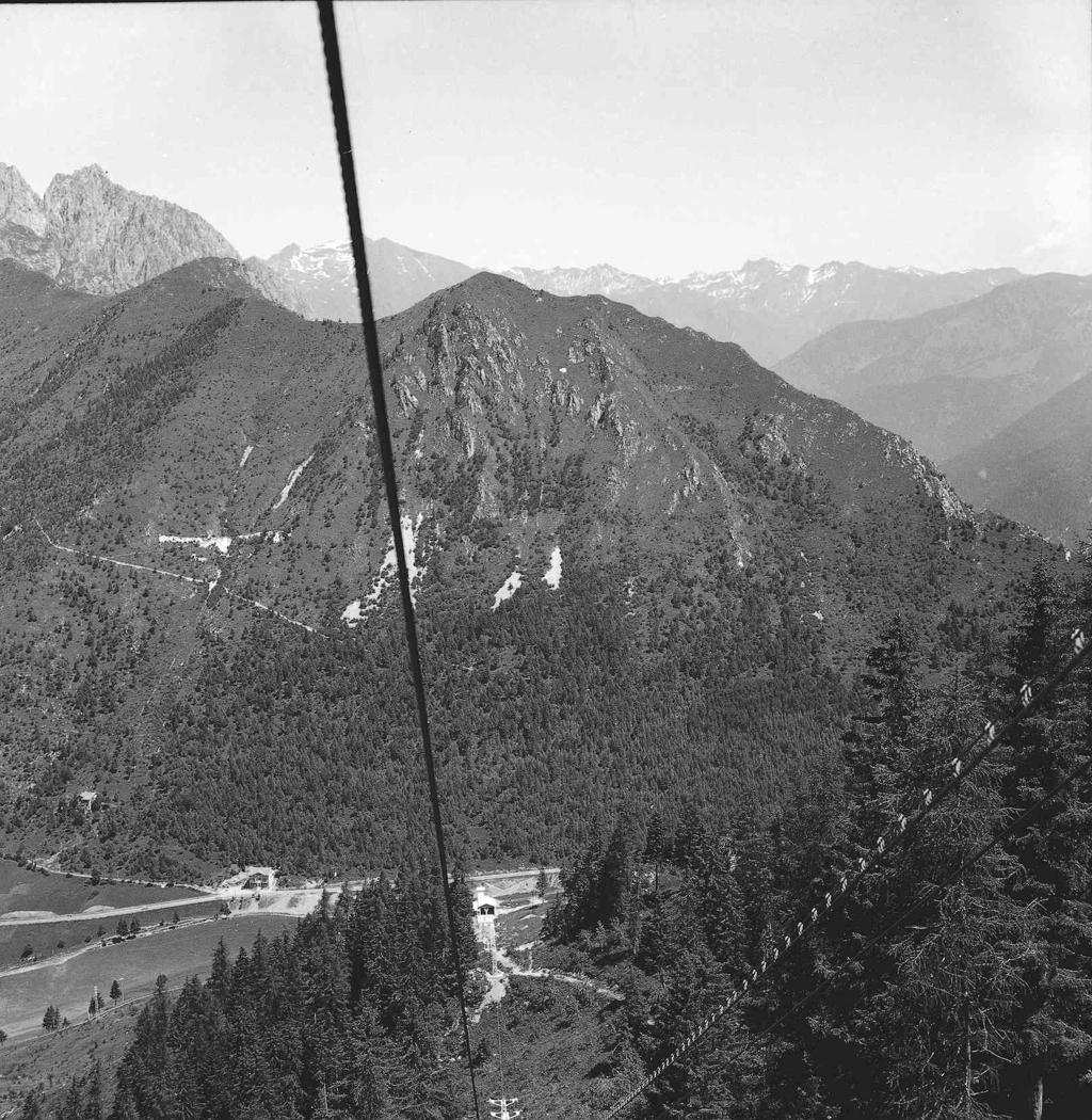 Montagne · Historify