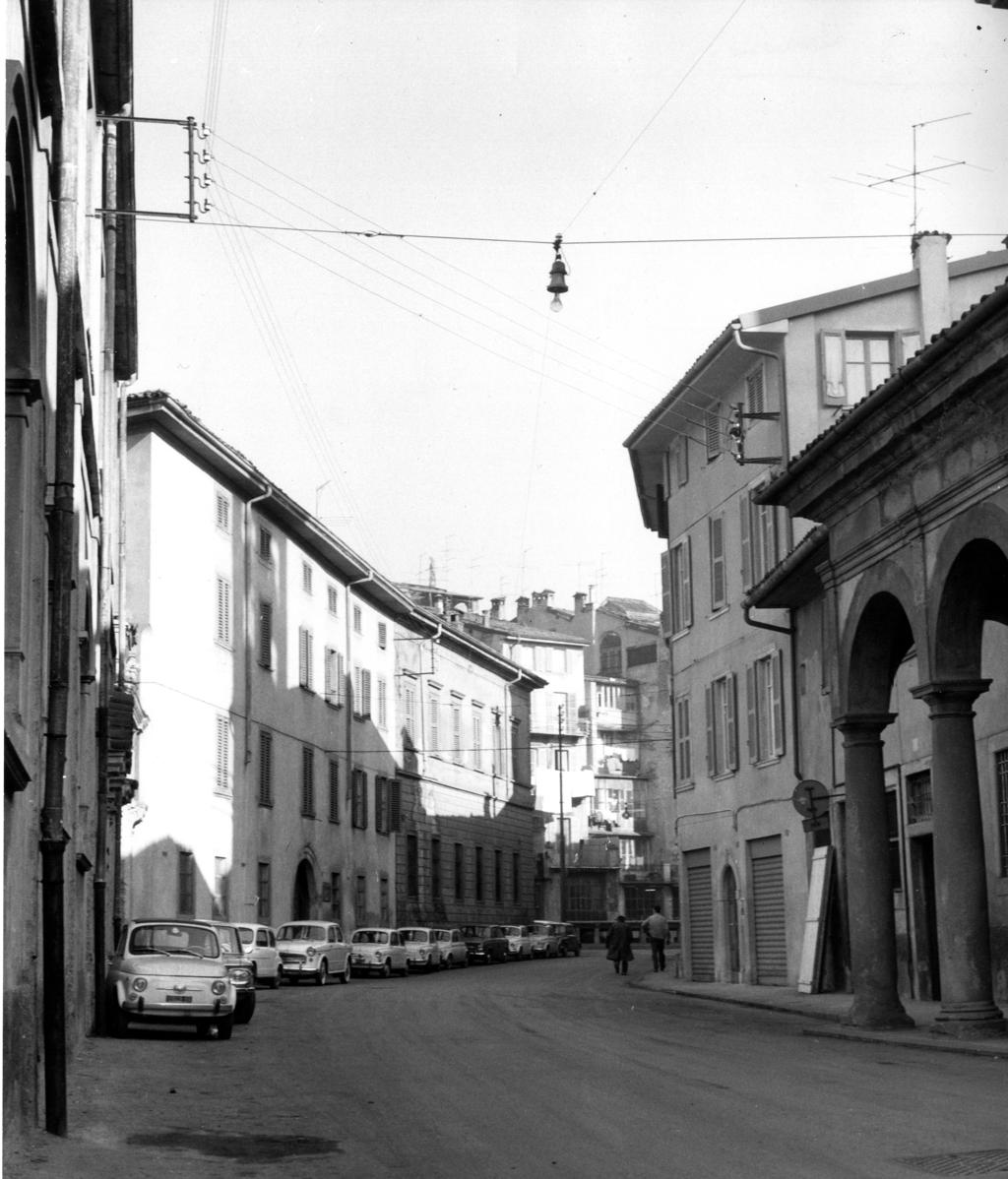 Via San Lazzaro · Historify