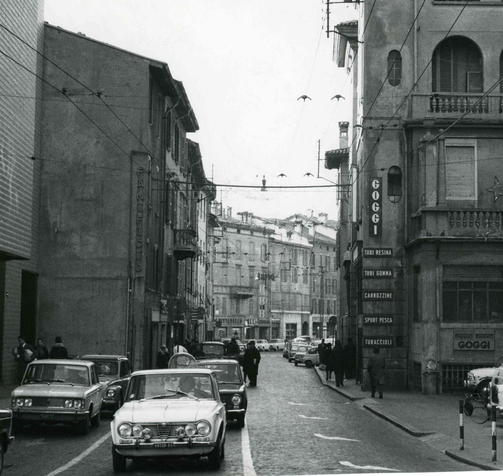 Bergamo, Via Zambonate · Historify