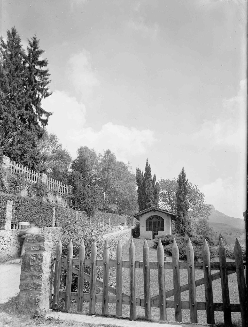 Cappelletta "Del Gambarel", Selvino · Historify