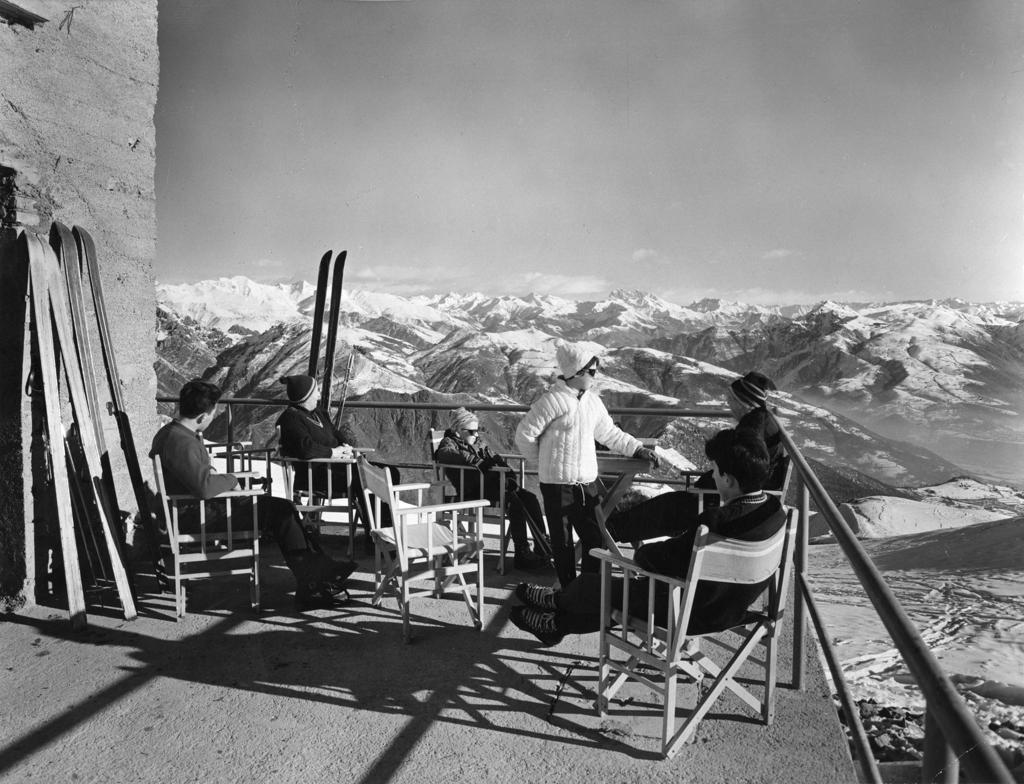 Riposo In Terrazza · Historify