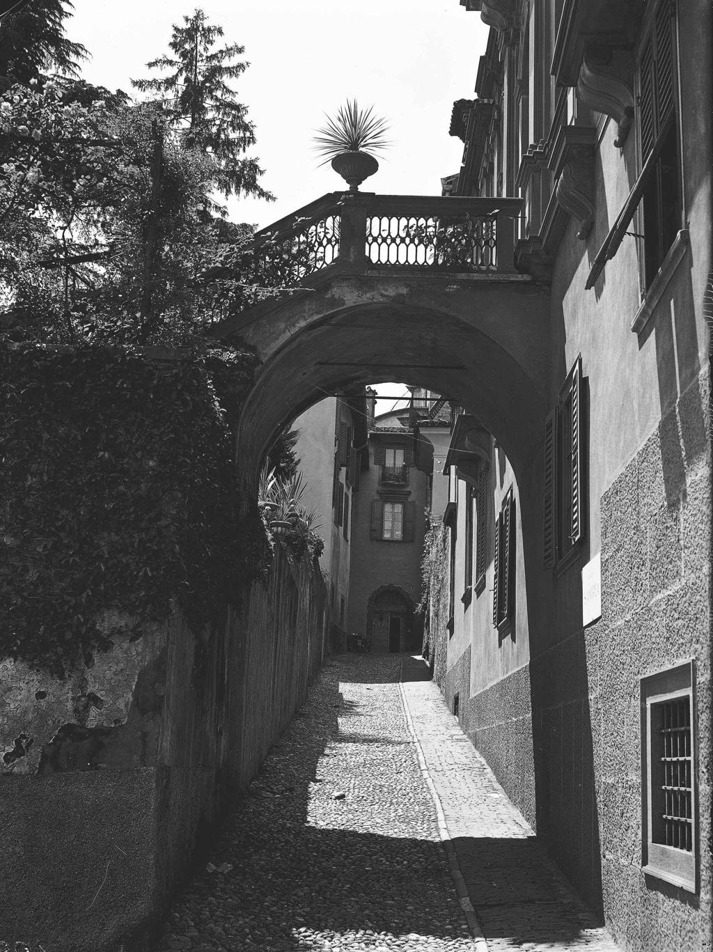 Ciottolato · Historify