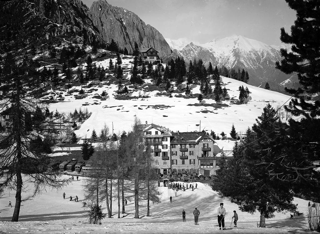 “Grand Hotel Restaurant Manarini” · Historify