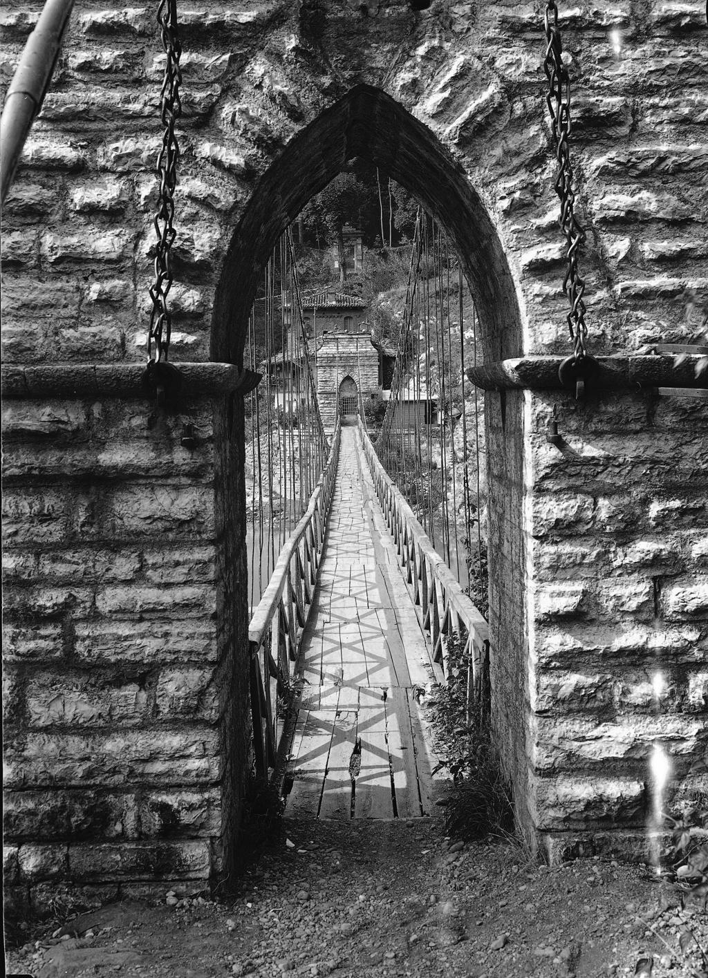Ponte Di Clanezzo · Historify