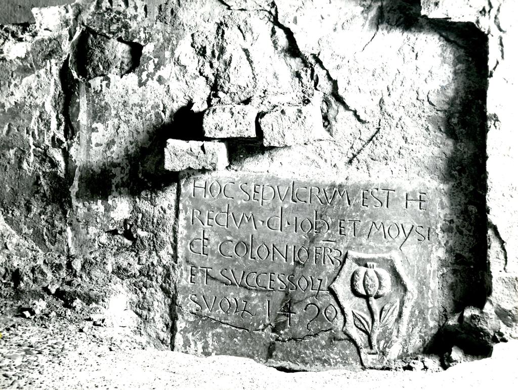 Incisione latina in Sant'Agostino · Historify