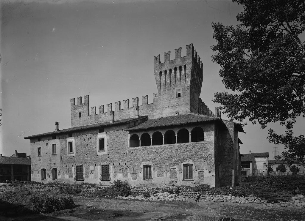 Castello Malpaga · Historify
