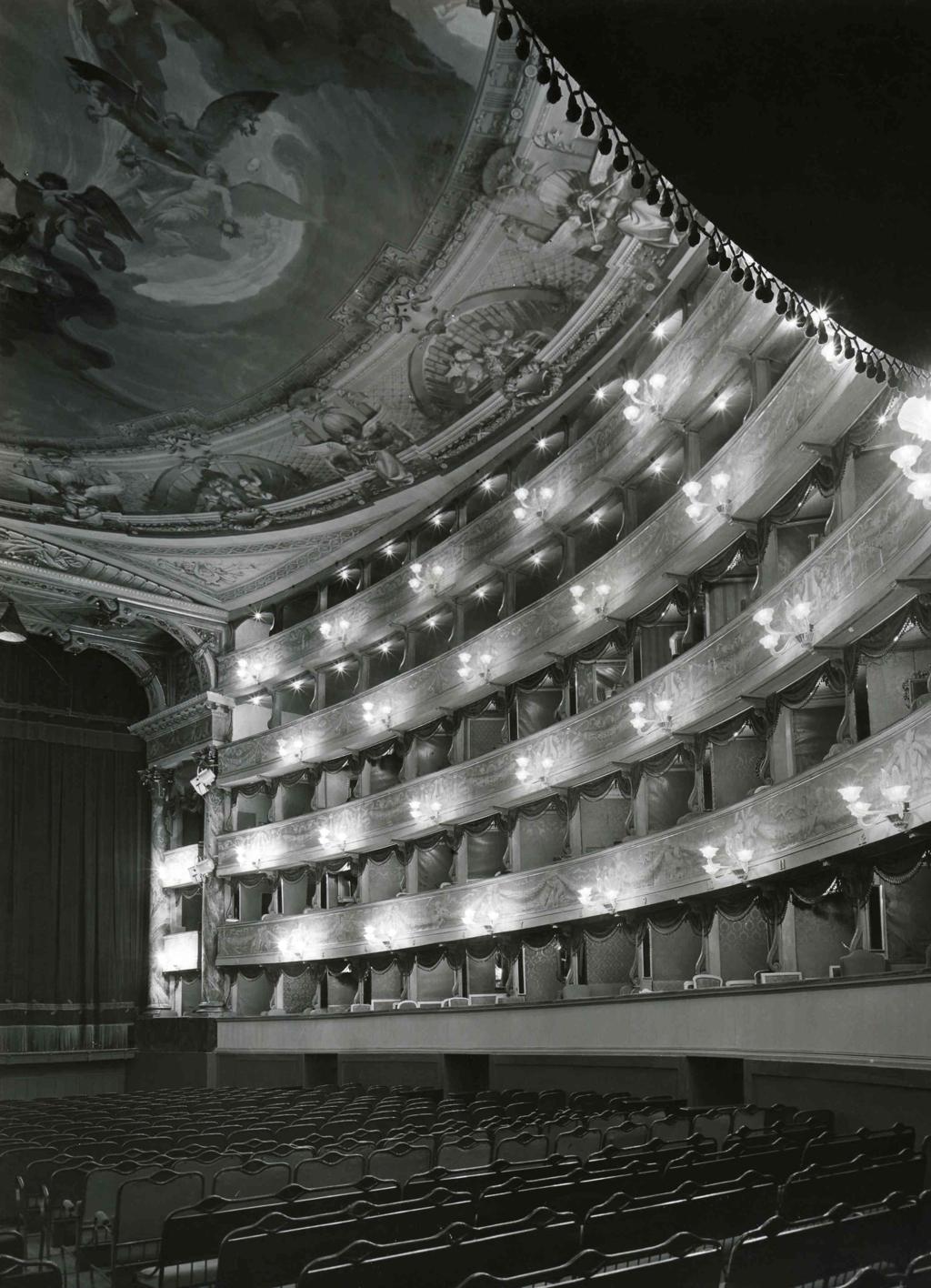 Palchetti A Teatro Donizetti · Historify
